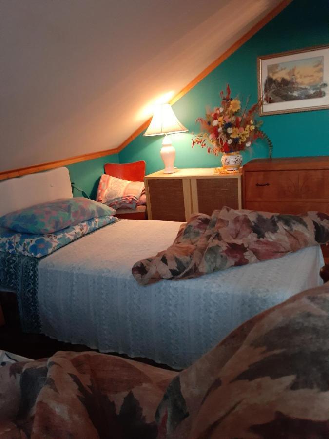 Bienvevus Chez Rino-Hugues Bed & Breakfast ทรัวส์-ปิสโตลส์ ภายนอก รูปภาพ
